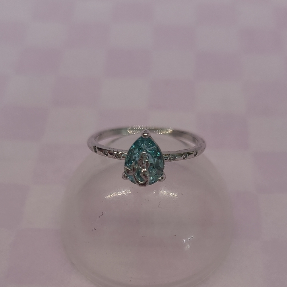 Silver Ring with Teardrop Aqua Gemstone Mermaid Detail - Size 7